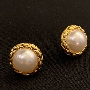 Celine pearl earrings